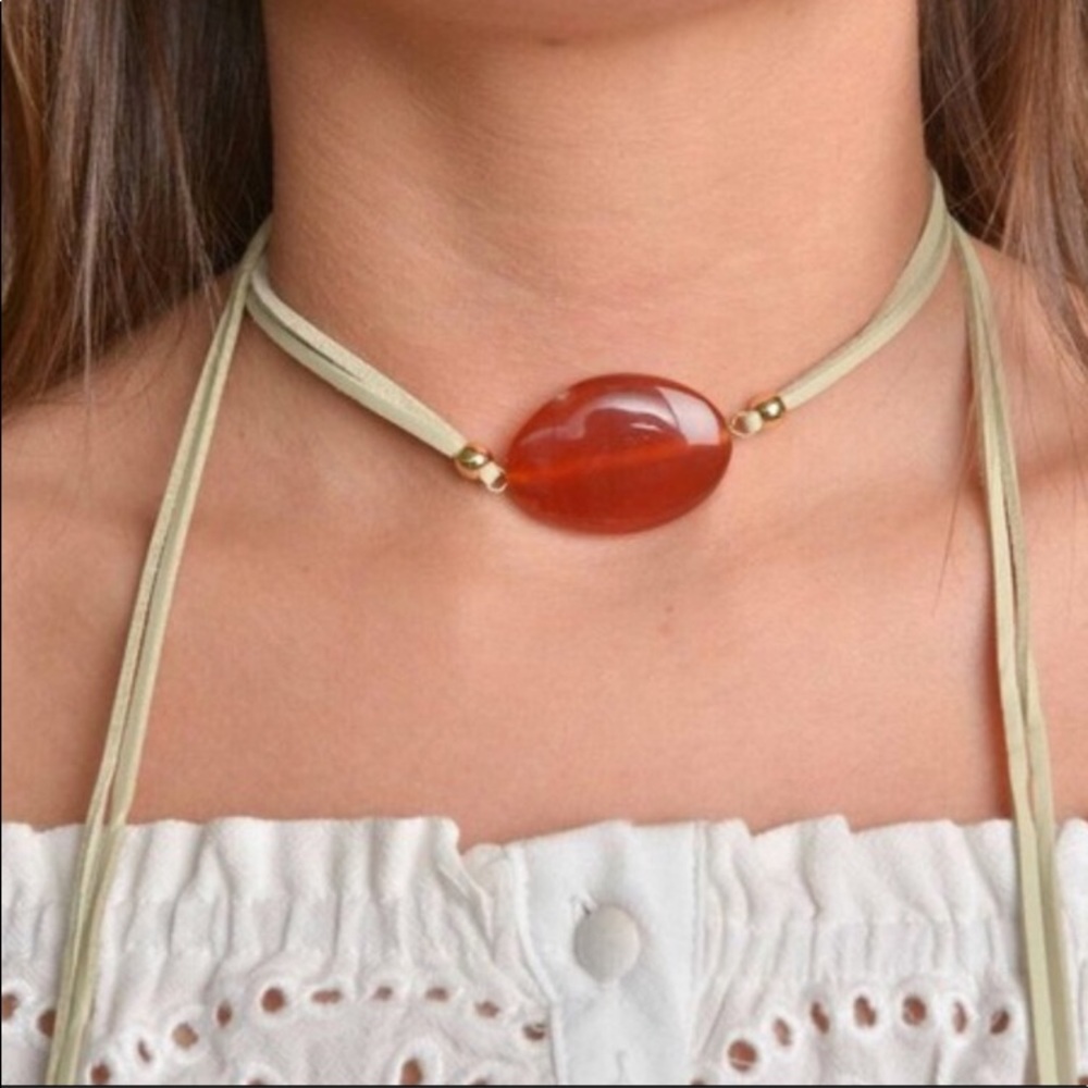 3/$20 NWT Natural Stone Wrap Choker